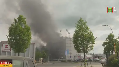 Cháy lớn tại nhà máy công nghệ kim khí Berlin (Đức)