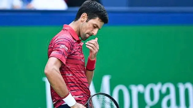 Novak Djokovic bất ngờ dừng bước tại vòng 3 Italia mở rộng