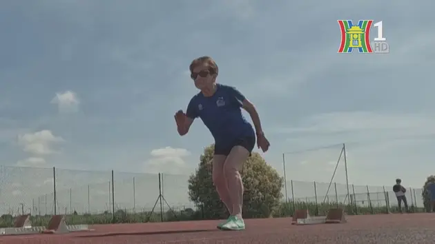 Cụ bà 90 tuổi lập kỷ lục thế giới chạy 200m