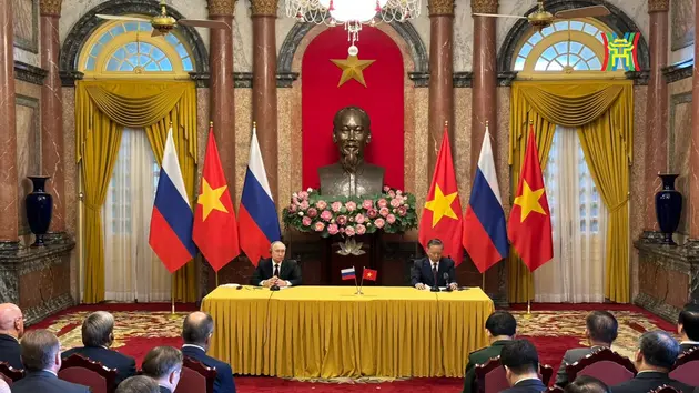 Chủ tịch nước Tô Lâm và Tổng thống Putin họp báo chung