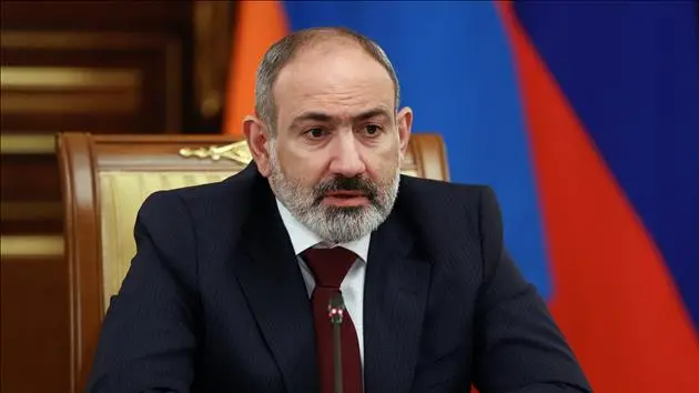 Trực thăng của Thủ tướng Armenia hạ cánh khẩn cấp