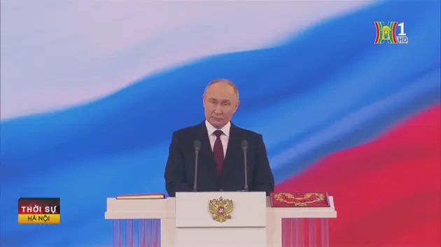 Tổng thống Putin tuyên bố Nga sẽ ngày càng mạnh mẽ hơn
