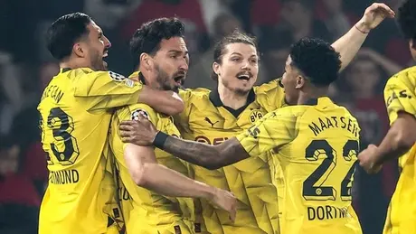 Dortmund vào chung kết UEFA Champions League