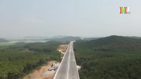 Cao tốc Diễn Châu - Bãi Vọt sắp thông xe toàn tuyến