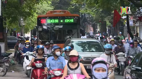 Xe buýt ở Hà Nội đã thật sự tiện ích? | Chuyện đô thị | 04/05/2024