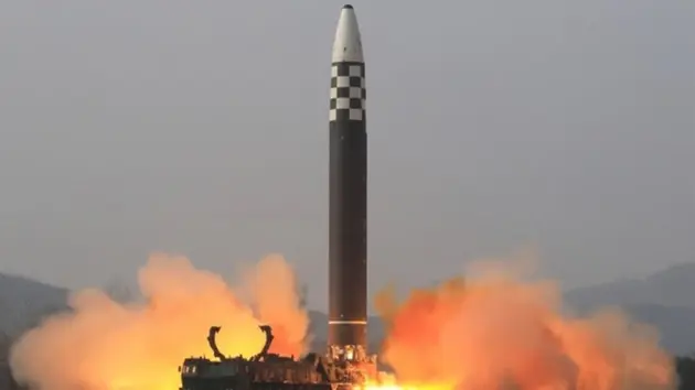Triều Tiên phóng tên lửa đạn đạo chưa xác định