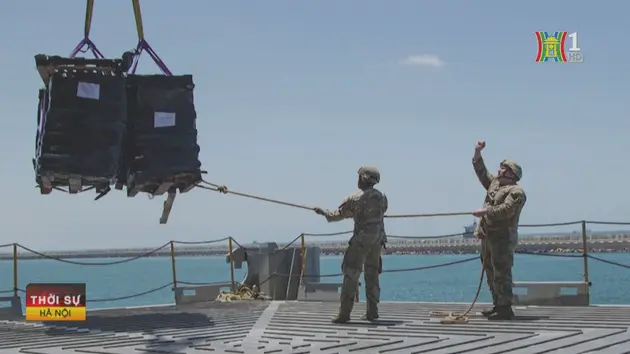 Hàng cứu trợ quan trọng cho Gaza cập cảng Mỹ xây dựng