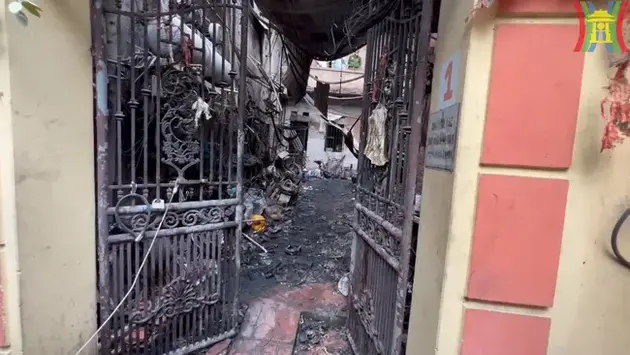 Cháy nhà trọ trong ngõ nhỏ, 14 người tử vong
