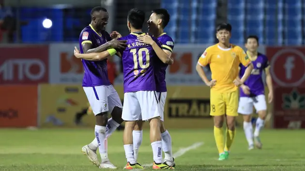CLB Hà Nội thắng thuyết phục trên sân của Quảng Nam