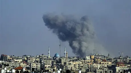 Tên lửa cỡ lớn từ Gaza tấn công Tel Aviv