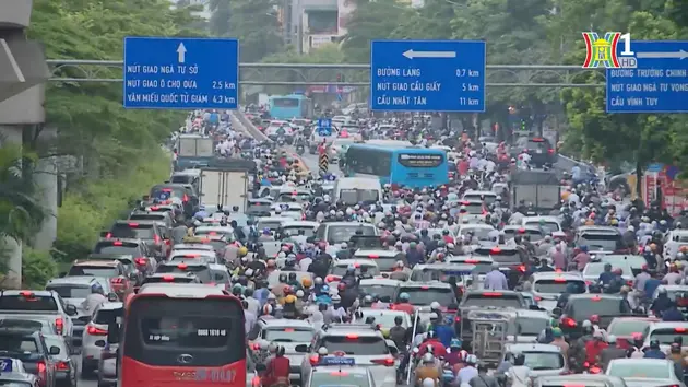 Hà Nội giảm thêm 7 điểm 'đen' ùn tắc giao thông 
