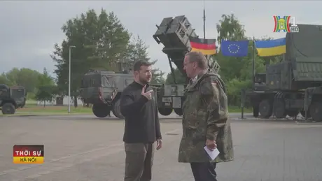 Tổng thống Zelenskiy thăm lính Ukraine huấn luyện tại Đức