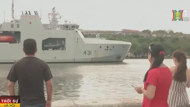 Tàu Hải quân Hoàng gia Canada thăm Cuba

