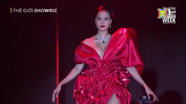 Ấn tượng tại Vietnam International Fashion Week SS 2024