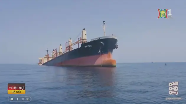 Chìm tàu thương mại Biển Đỏ sau cuộc tấn công của Houthi