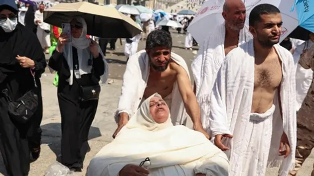 Nắng nóng khiến hơn 900 người chết trong lễ hành hương